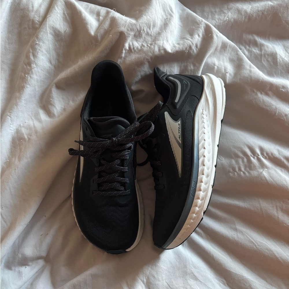 Altra Women's Athletic Shoes - Black and White - Picture 2 of 6